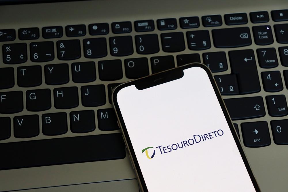 Tesouro Direto remunera investidores por empréstimos ao governo federal (Imagem: Shutterstuck)