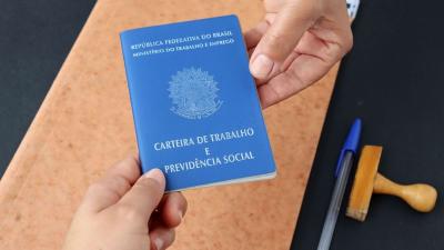A análise do texto será retomada nesta quarta-feira (27) (Imagem: Shutterstock)