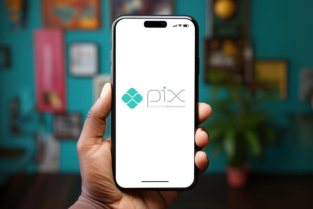 Pix é o sistema de transferências instantâneas do Banco Central (Imagem: Shutterstock)