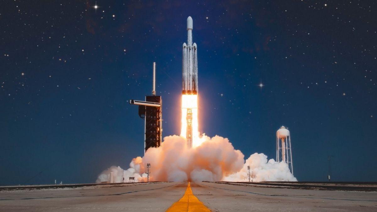 A SpaceX precificou IPO em US$ 135 a ação (Imagem: Shutterstock)