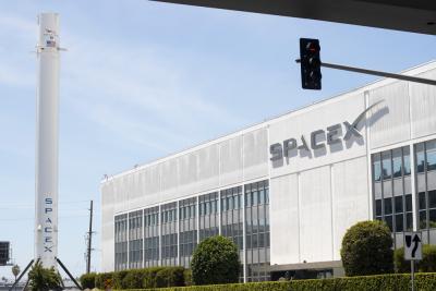 SpaceX já está entre as empresas mais valiosas do mundo (Imagem: Shutterstock)