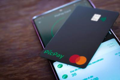PicPay é uma das maiores fintechs do Brasil em número de clientes (Imagem: Shutterstock)