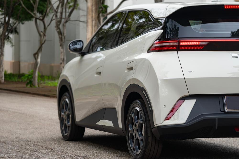 BYD Dolphin Mini é um dos veículos que fazem parte do programa social (Imagem: Shutterstock)
