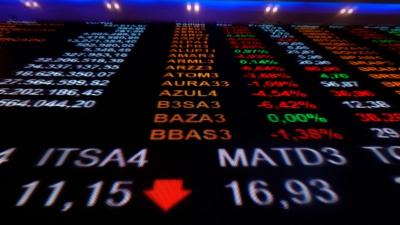 O dólar comercial subiu 0,29%, a R$ 5,20 (Imagem: Shutterstock)