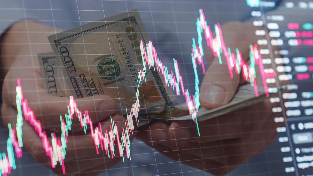 Movimento do dólar (Imagem: Shutterstock)