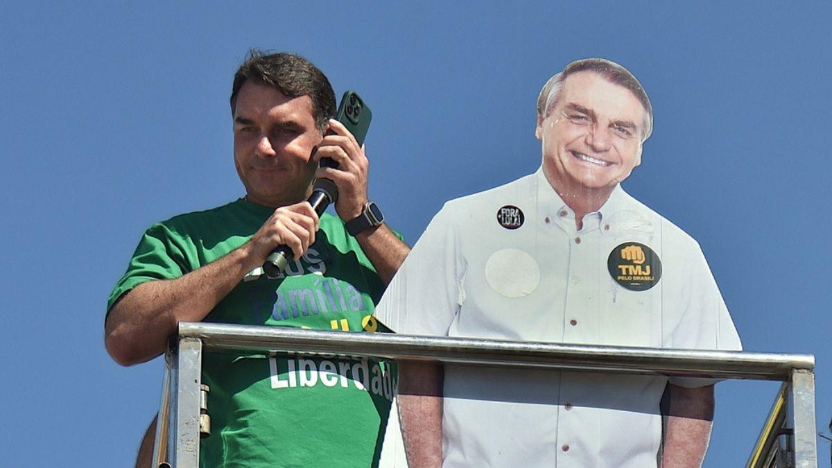 Michelle Bolsonaro gravou um vídeo de apoio à candidatura de Flávio (Imagem: Shutterstock)