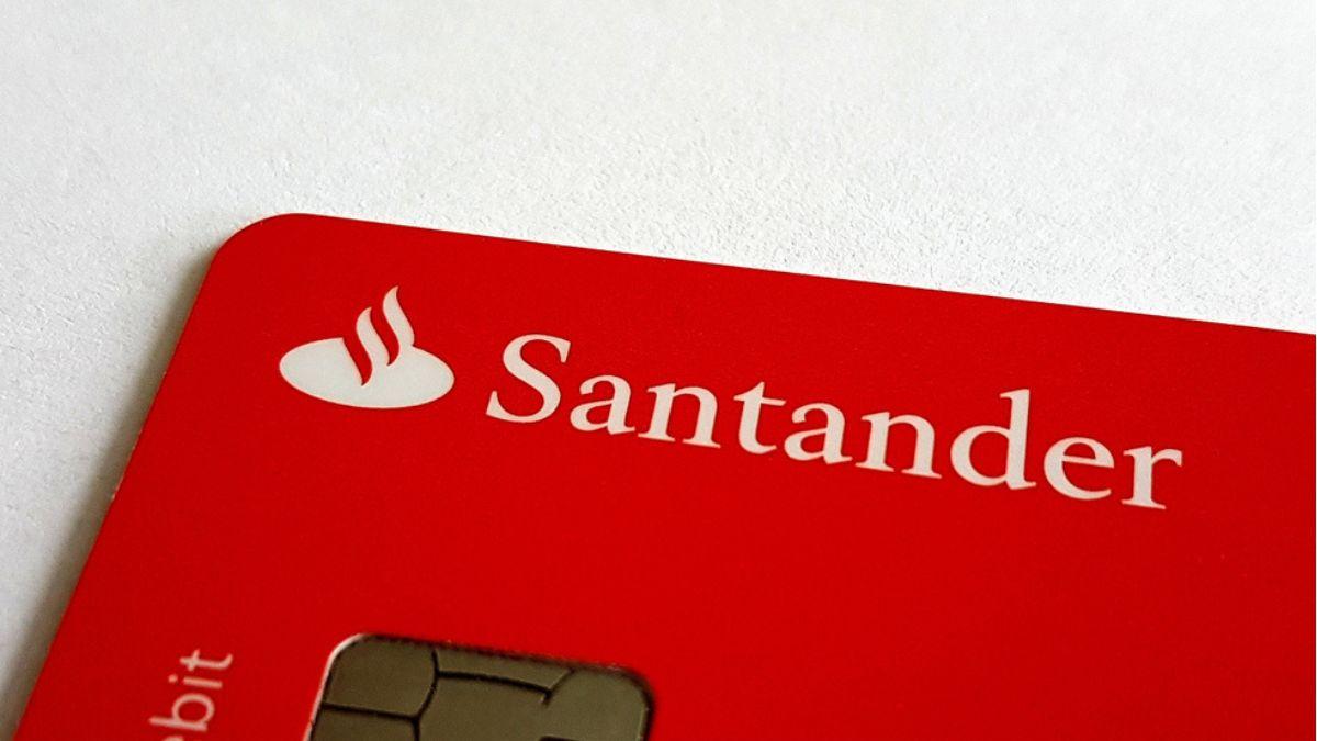 O lucro do Santander Brasil caiu 17,6% no 2T26 (Imagem: Shutterstock)