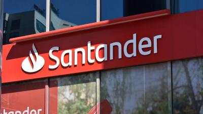 Às 15h30 (horário de Brasília), SANB11 subia 13,27%, a R$ 28,60 (Imagem: Shutterstock)