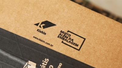 Klabin produz papeis e embalagens (Imagem: Shutterstock)