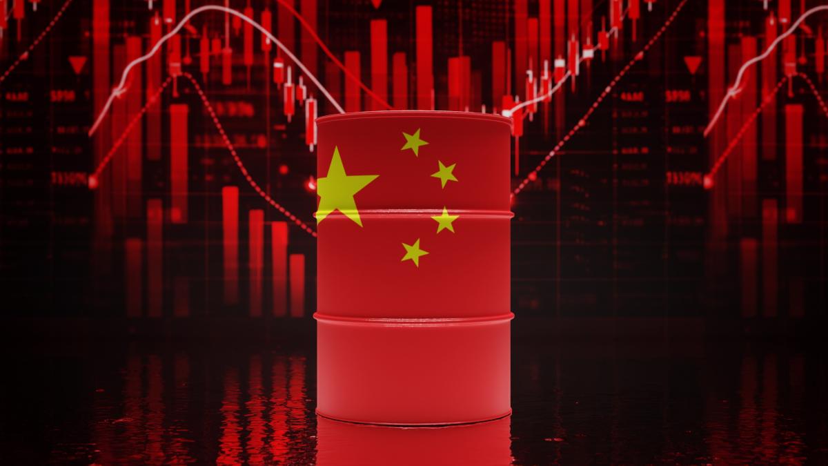 Queda do petróleo no mês passado ajudou a conter preços de energia na China (Imagem: Shutterstock)