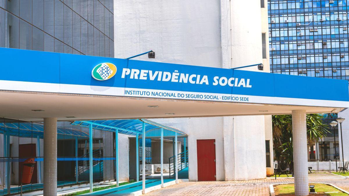A dispensa da carência, porém, não significa concessão automática do benefício (Imagem: Shutterstock)