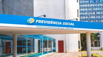 A dispensa da carência, porém, não significa concessão automática do benefício (Imagem: Shutterstock)