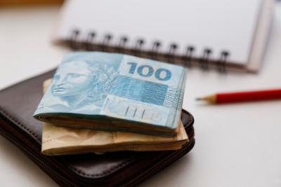 Imóveis, participações em empresas e investimentos fazem parte da conta dos candidatos (Imagem: Shutterstock)