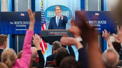 Taxas caem na renda fixa americana e destravam lucros com marcação a mercado (Imagem: The White House)