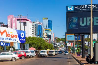 Ciudad del Este é uma zona franca na fronteira do Brasil com Paraguai (Imagem: Shutterstock)