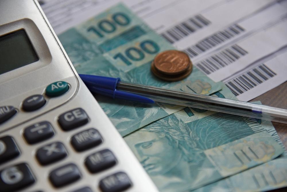 IPI é direcionado às indústrias que produzem fora da Zona Franca de Manaus (Imagem: Shutterstock)