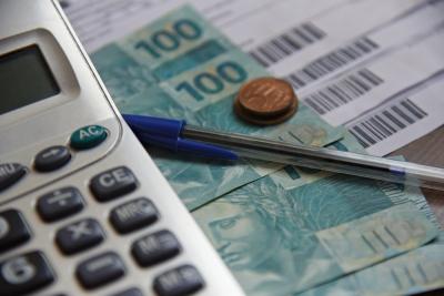 IPI é direcionado às indústrias que produzem fora da Zona Franca de Manaus (Imagem: Shutterstock)