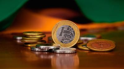 A prévia da inflação oficial desacelerou no acumulado de 12 meses para 4,24% (Imagem: Shutterstock)