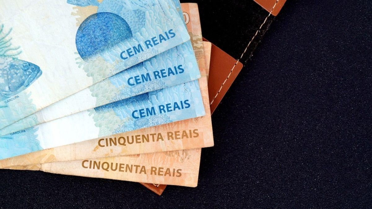 Na segunda-feira (31), o Itaú abre a fila de pagamentos (Imagem: Shutterstock)