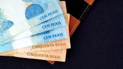 Na segunda-feira (31), o Itaú abre a fila de pagamentos (Imagem: Shutterstock)
