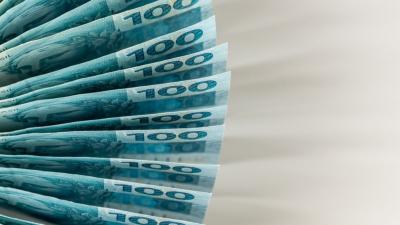 A proposta prevê um salário mínimo de R$ 1.741 (Imagem: Shutterstock)