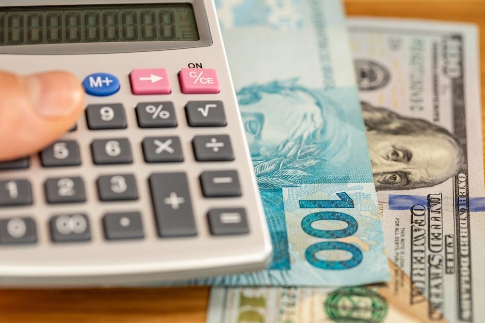Diversos produtos brasileiros passarão a ser taxados pelos Estados Unidos (Imagem: Shutterstock)