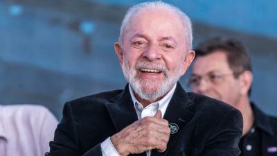O anúncio coincidiu com o Brent superando US$ 100, pico inédito desde julho (Imagem: Shutterstock)