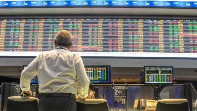 PETR4 figurou entre as maiores baixas do Ibovespa (Imagem: Shutterstock)