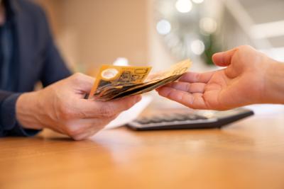 Saldo foi repassado em ações para não atrapalhar cotação na bolsa (Imagem: Shutterstock)