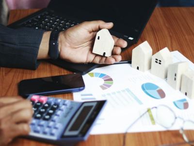 Fundo imobiliário tem reavaliado a carteira de investimentos, segundo corretora (Imagem: Shutterstock)