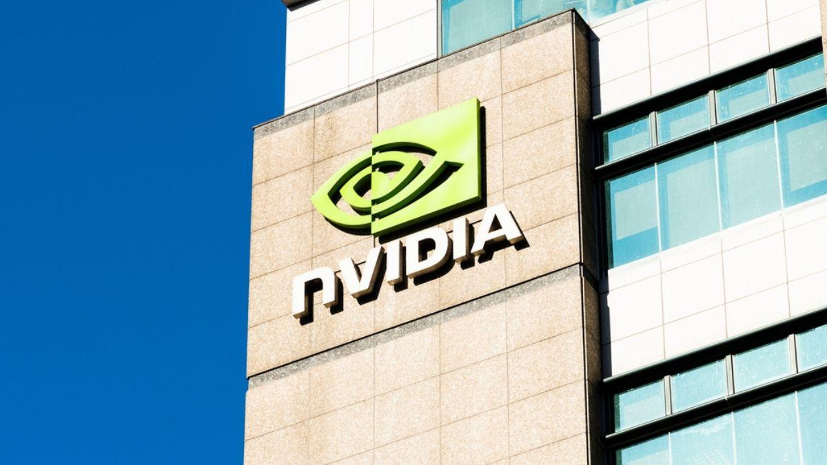 A Nvidia é negociada a menos de 18 vezes o lucro esperado (Imagem: Shutterstock)