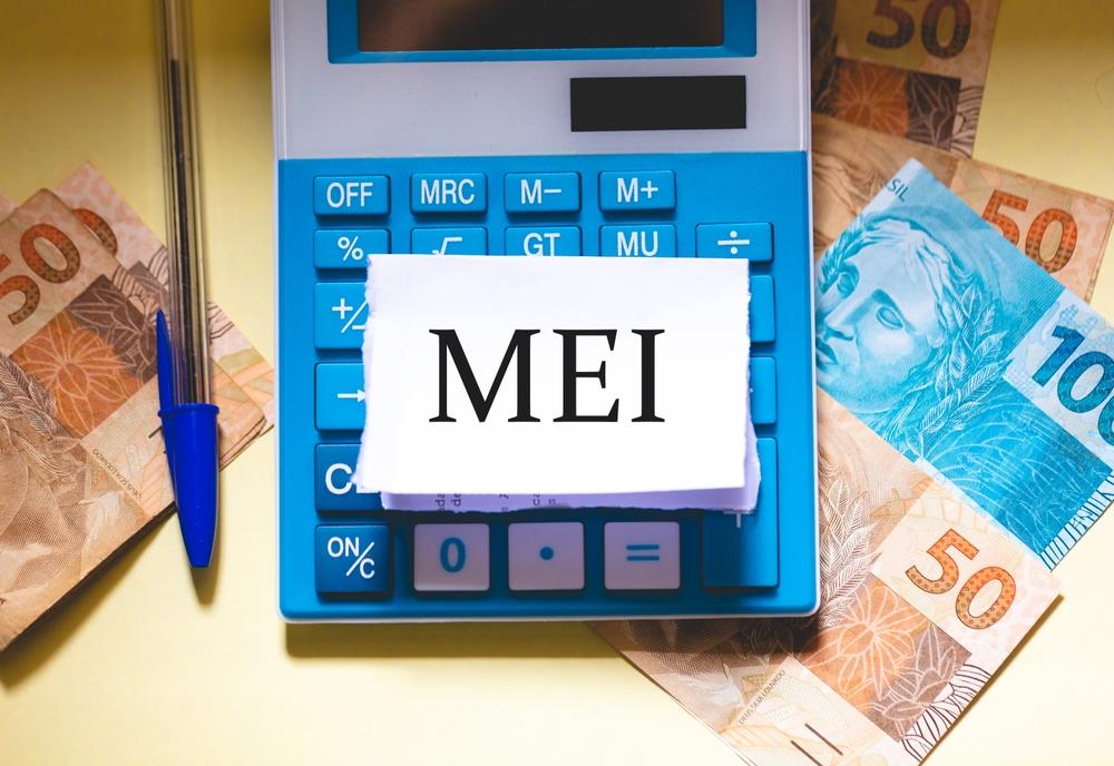 MEI é a primeira etapa no segmento de empreendedorismo do Brasil (Imagem: Shutterstock)