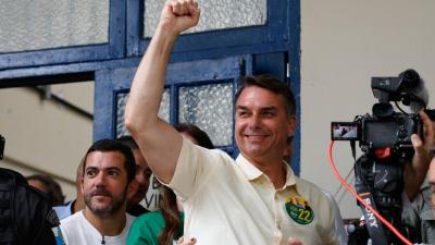 No Datafolha, Lula teve rejeição de 46% e Flávio, de 44% (Imagem: Shutterstock)