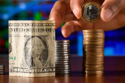 Bolsa de valores brasileira é a maior da América Latina (Imagem: Shutterstock)