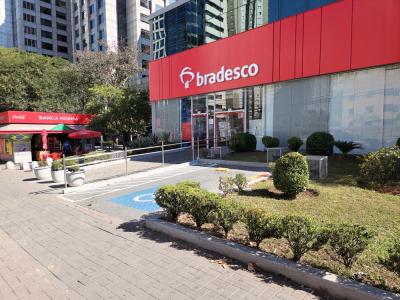 Bradesco é um dos maiores bancos privados do país, com mais de R$ 200 milhões em valor de mercado (Imagem: Shutterstock)