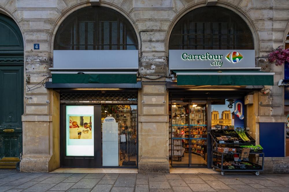 Carrefour é uma das maiores redes de varejo do mundo (Imagem: Shutterstock)