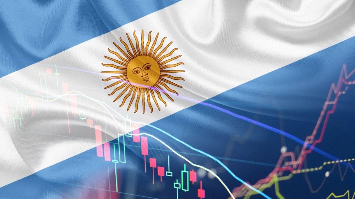 Milei acumulou superávit comercial de US$ 26,5 bilhões em 12 meses (Imagem: Shutterstock)