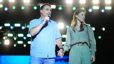 Flávio deixou o Brasil junto com a esposa Fernanda e as duas filhas (Imagem: Vittor Sales/Divulgação)
